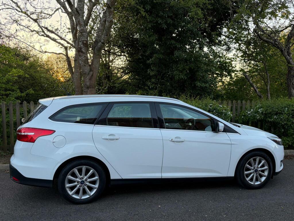 Ford Focus 1.0T Ecoboost Titanium Euro 6 S S CV17LWW White #3