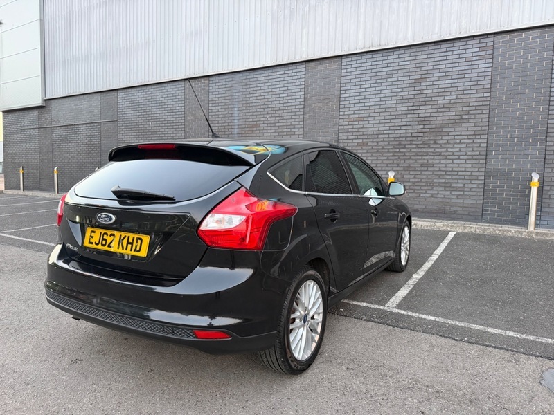 Ford Focus 1.6 Zetec Hatchback EJ62KHD Black #6