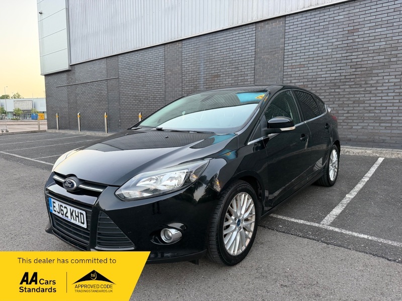 Ford Focus 1.6 Zetec Hatchback EJ62KHD Black #2