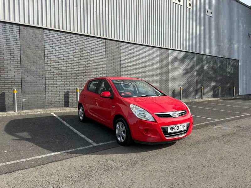 Hyundai I20 1.4 Comfort Euro 4 Red #2
