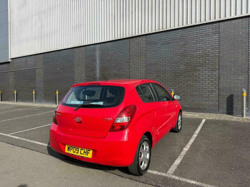 Hyundai I20 1.4 Comfort Euro 4 Red #6