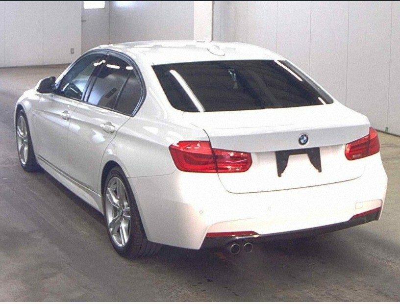 BMW 3 Series Saloon 2.0 320I M Sport Verified Mile Fresh Import White #4