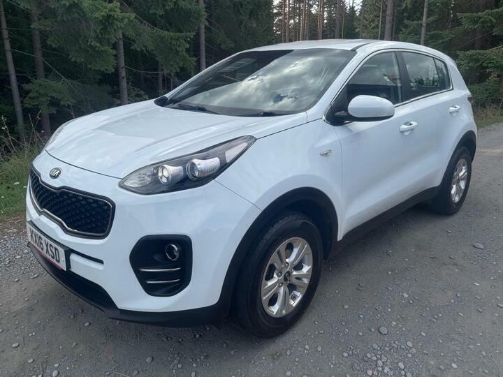 Kia Sportage 1.6 Gdi 1 Euro 6 KX16XSD White #6
