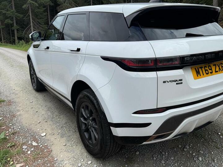 Land Rover Range Rover Evoque 2.0 D150 R-dynamic Fwd Euro 6 Ss MT69ZXP White #3