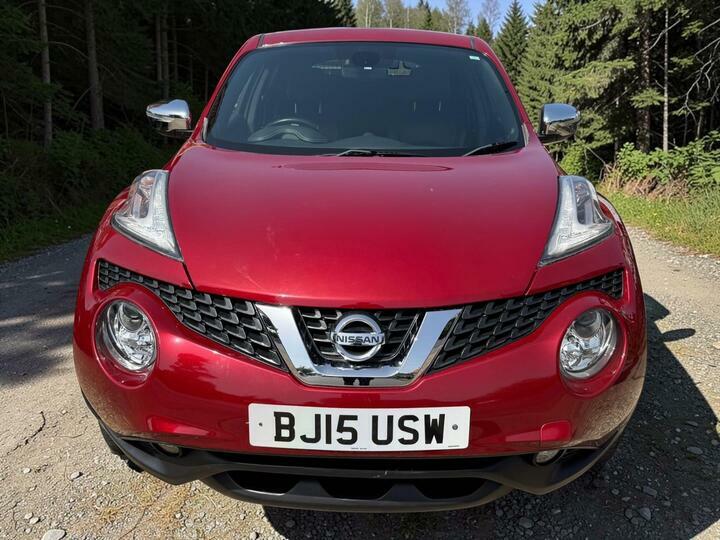 Nissan Juke 1.6 Tekna Xtron Euro 5 Red
