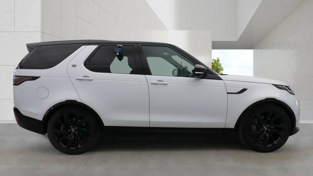 Land Rover Discovery R-dynamic Hse D Mhev 4Wd Rear Seats YM22MXD White #3