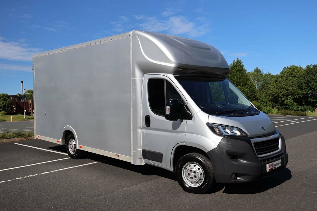 Peugeot Boxer 335 Professional Xlwb Blue Hdi Luton Air Suspens Silver #3