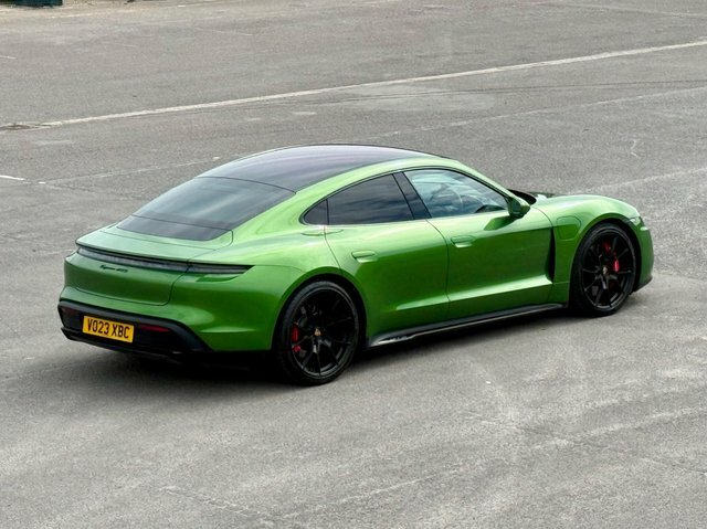 Porsche Taycan Performance Plus 93.4Kwh Gts 4Wd 11Kw Ch VO23XBC Green #6