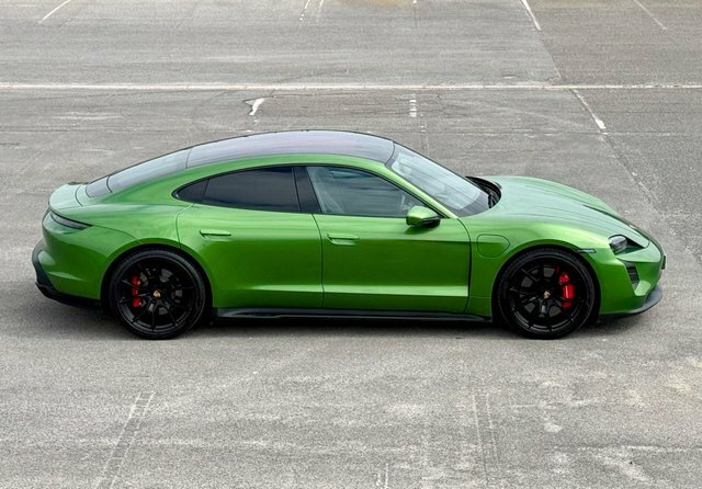 Porsche Taycan Performance Plus 93.4Kwh Gts 4Wd 11Kw Ch VO23XBC Green #4