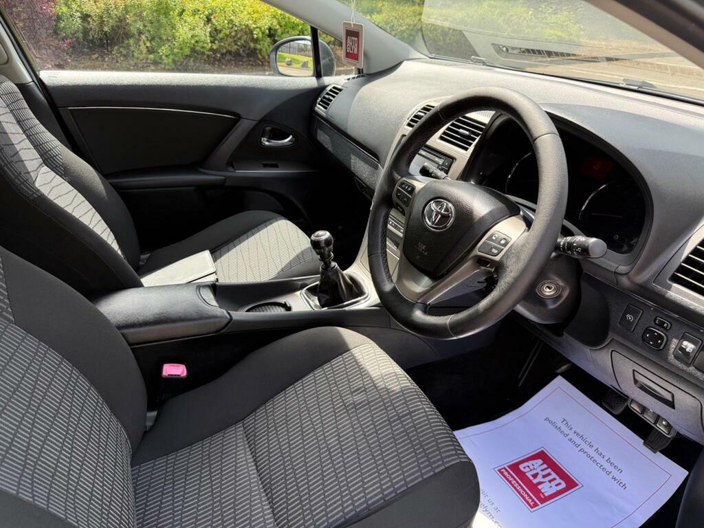 Toyota Avensis 1.8 V-matic Tr Tourer Multidrive Euro 5 Blue #13