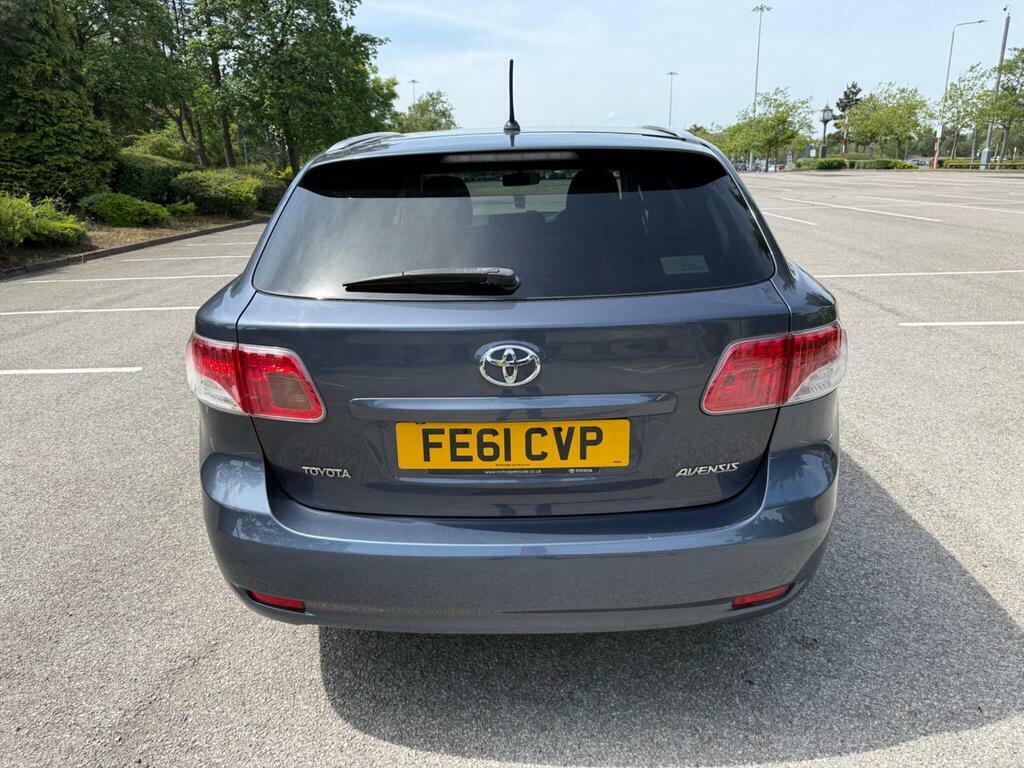 Toyota Avensis 1.8 V-matic Tr Tourer Euro 5 Blue #5