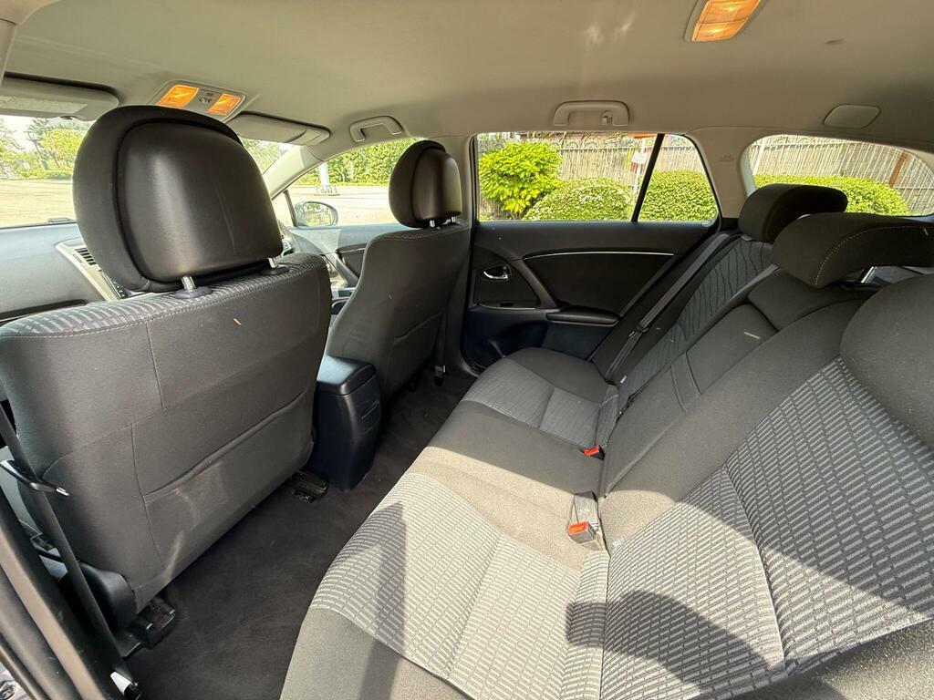 Toyota Avensis 1.8 V-matic Tr Tourer Multidrive Euro 5 Blue #17