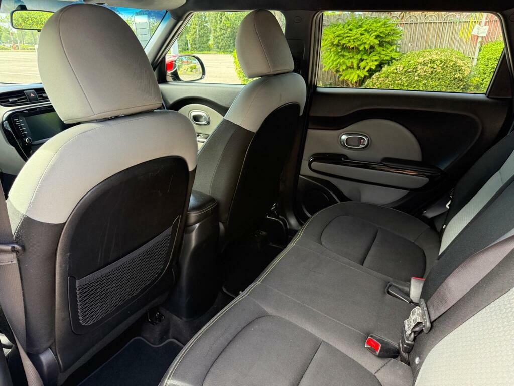 Kia Soul 1.6 Crdi Connect Black #19