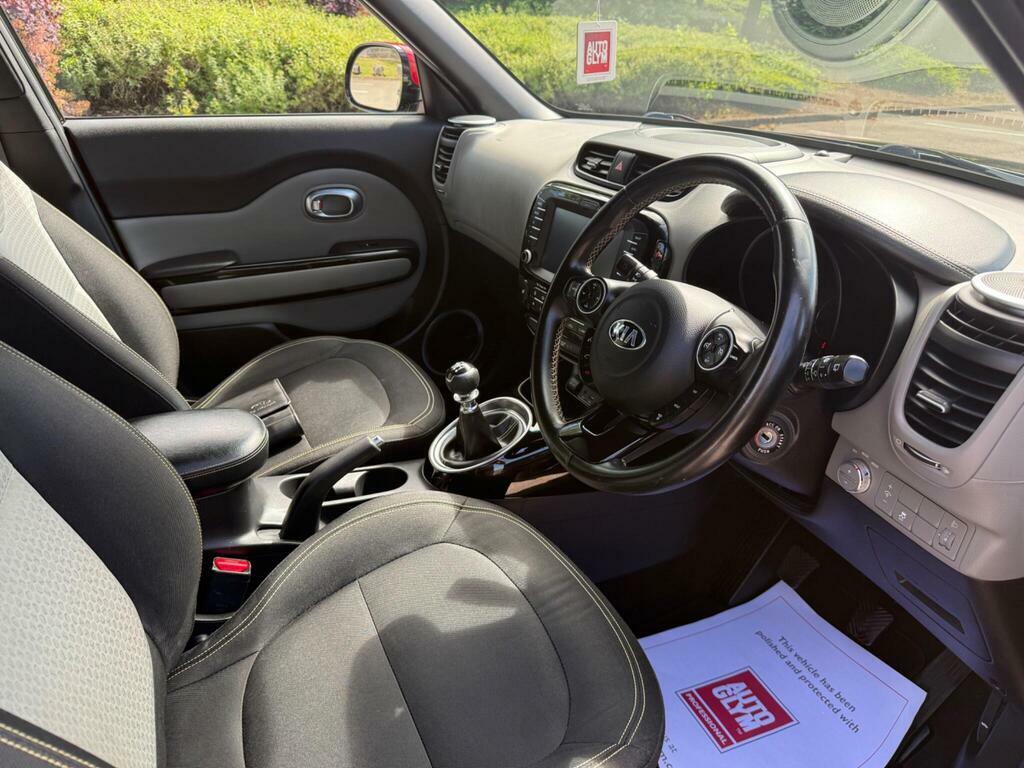 Kia Soul 1.6 Crdi Connect Black #15