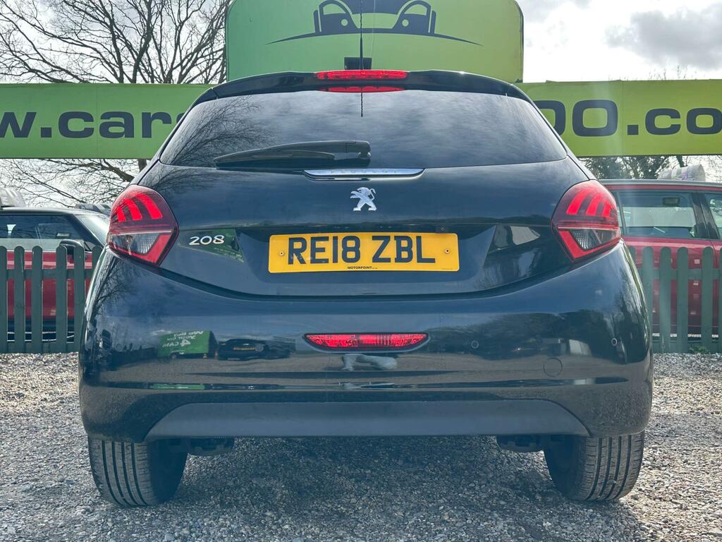 Peugeot 208 1.2 Puretech Allure Premium Euro 6 Ss RE18ZBL Black #4