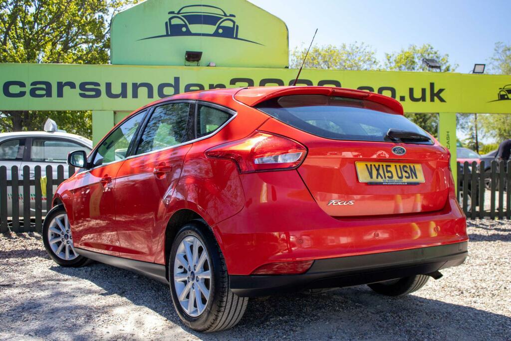 Ford Focus 1.6 Titanium Powershift Euro 6 VX15USN Red #4