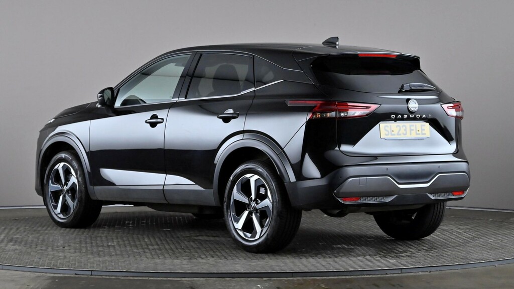 Nissan Qashqai 1.3 Dig-t Mh N-connecta SL23FLE Black #4