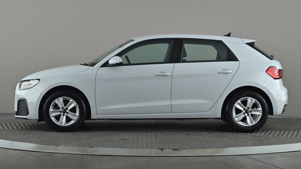 Audi A1 30 Tfsi 110 Technik S Tronic YP73KHH White #3