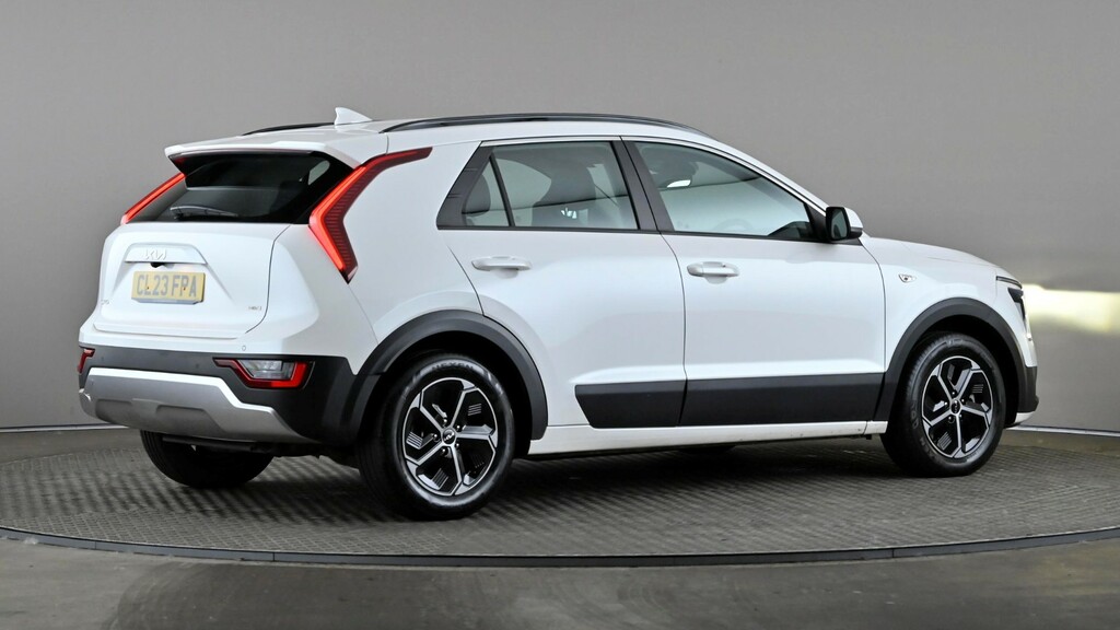 Kia Niro 1.6 Gdi Hybrid 2 Dct CL23FPA White #6