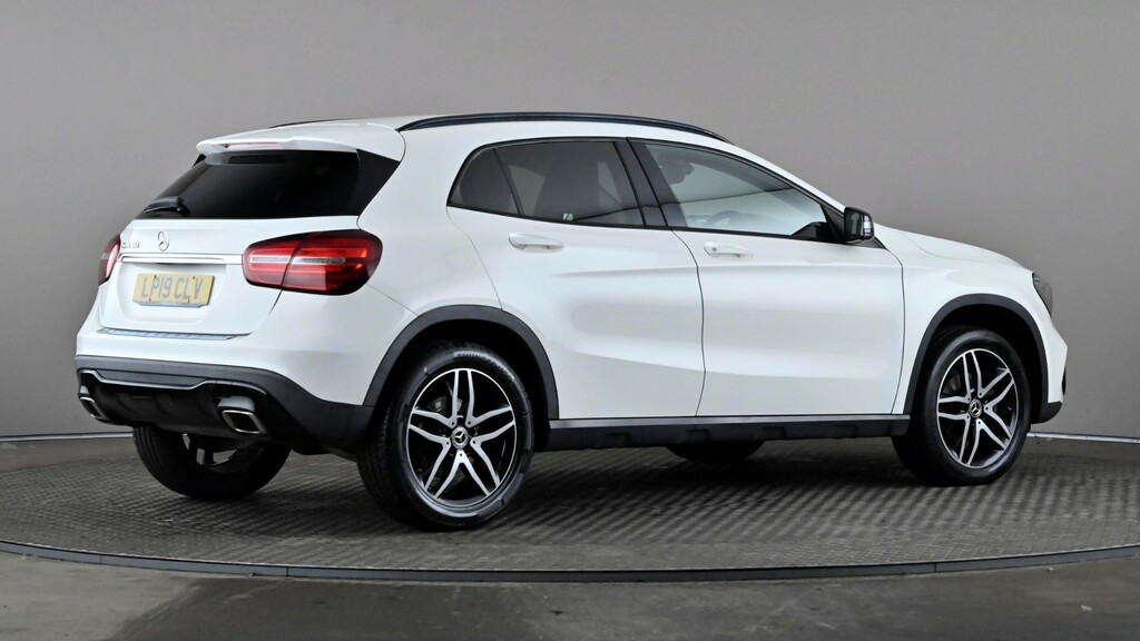 Mercedes-Benz GLA Class Gla 180 Urban Edition LP19CLV White #6