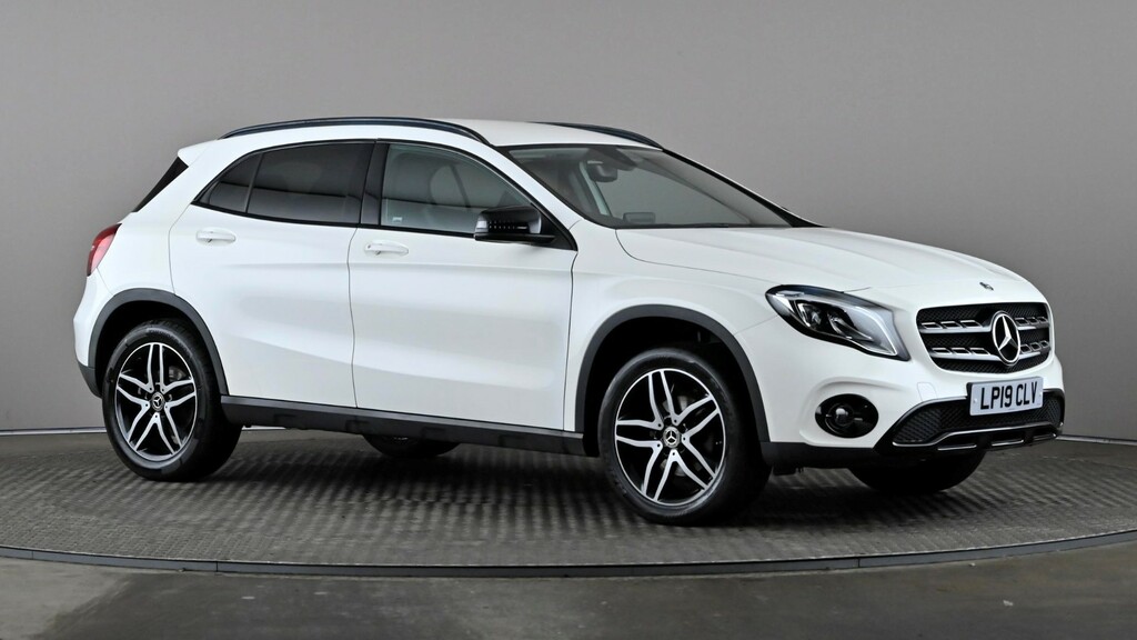 Mercedes-Benz GLA Class Gla 180 Urban Edition White