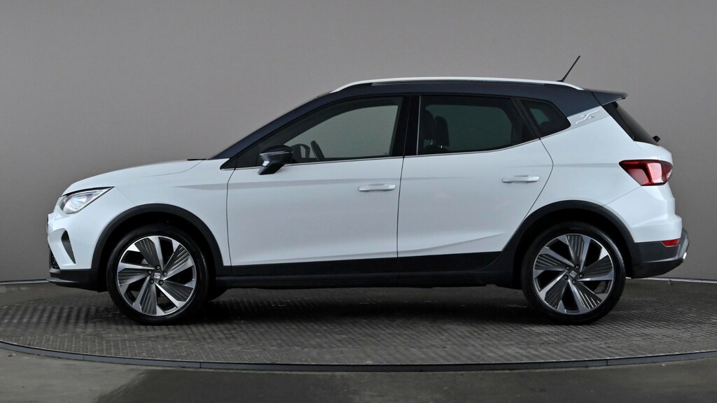 Seat Arona 1.0 Tsi 110 Fr Edition SJ23NHT White #3