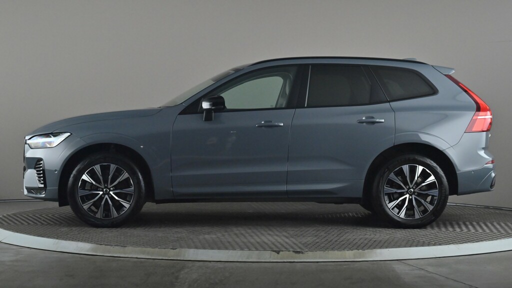 Volvo XC60 2.0 B5p Plus Dark Awd Geartronic Grey #3