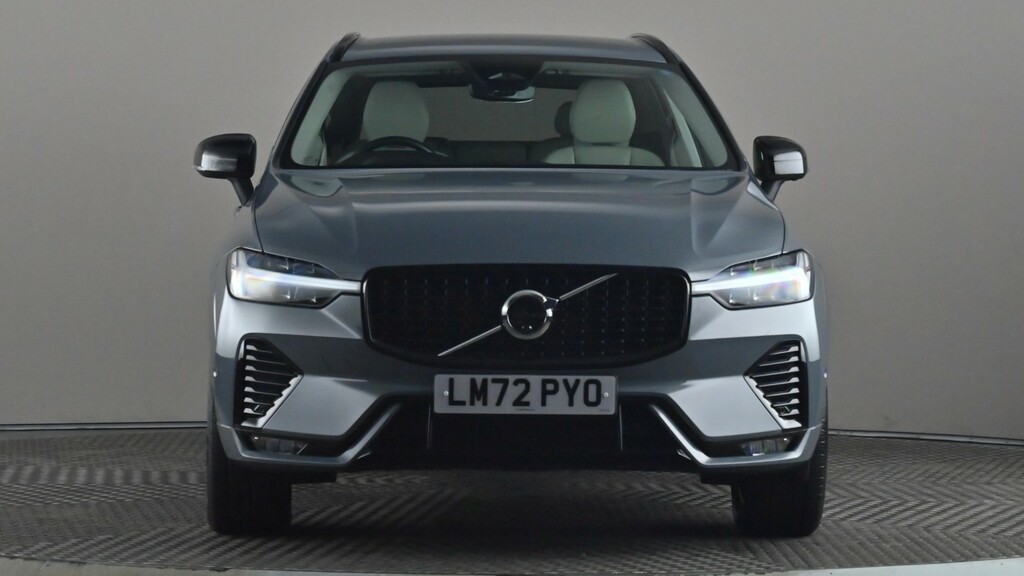 Volvo XC60 2.0 B5p Plus Dark Awd Geartronic Grey #2