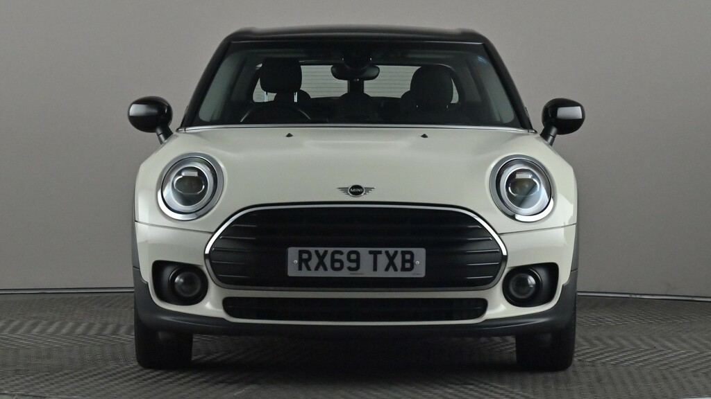Mini Clubman 1.5 Cooper Classic 6Dr RX69TXB White #2