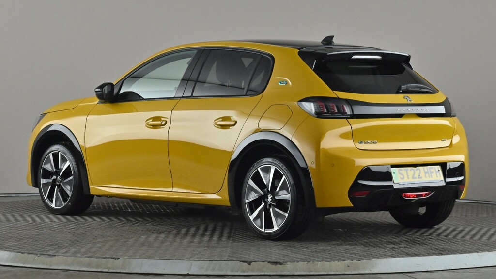 Peugeot e-208 100Kw Gt 50Kwh Yellow #4