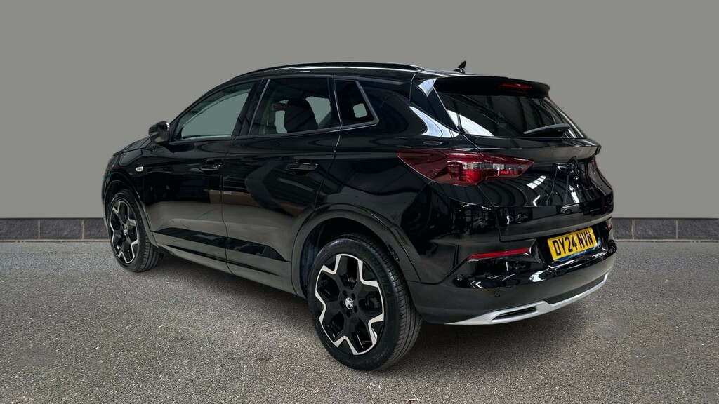Vauxhall Grandland 1.5 Turbo D Ultimate Black #4