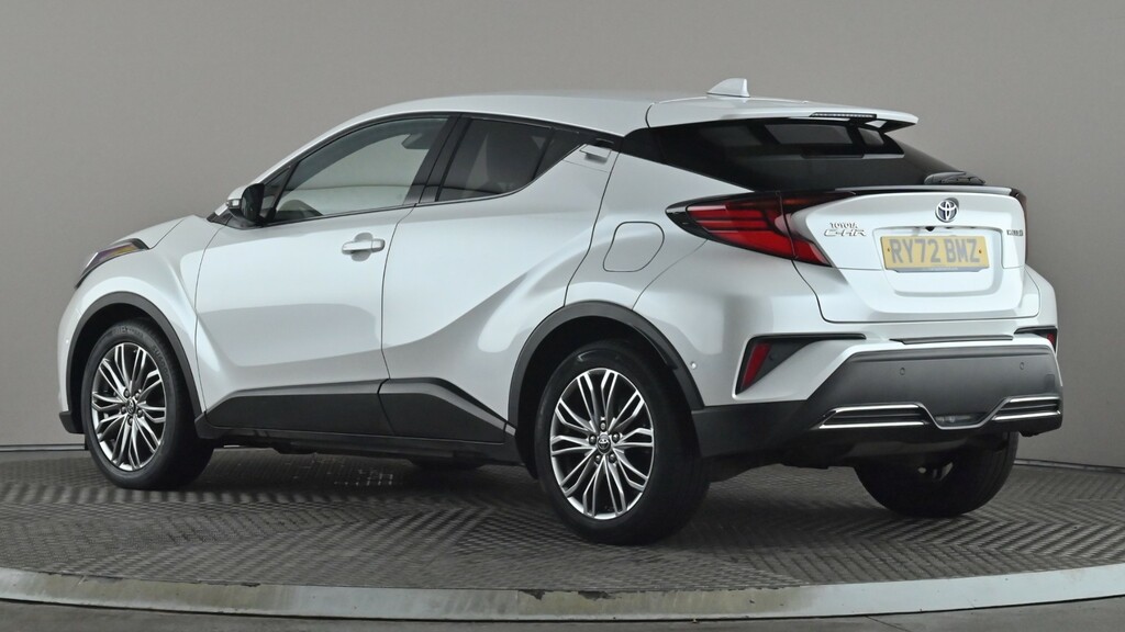 Toyota C-Hr 2.0 Hybrid Excel Cvt RY72BMZ White #4