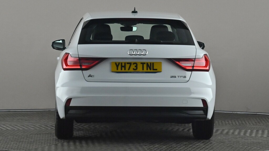 Audi A1 25 Tfsi Technik YH73TNL White #5