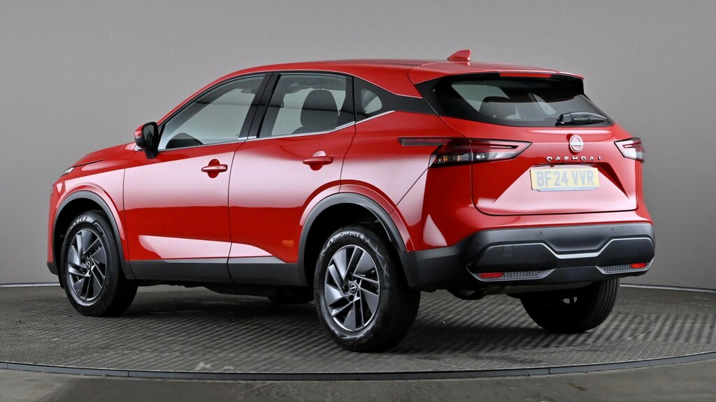 Nissan Qashqai 1.3 Dig-t Mh 158 Acenta Premium Xtronic BF24VVR Red #4