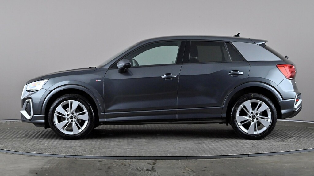 Audi Q2 35 Tfsi S Line S Tronic LC23KPV Grey #3