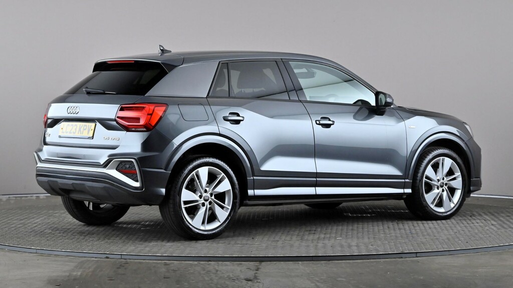 Audi Q2 35 Tfsi S Line S Tronic LC23KPV Grey #6