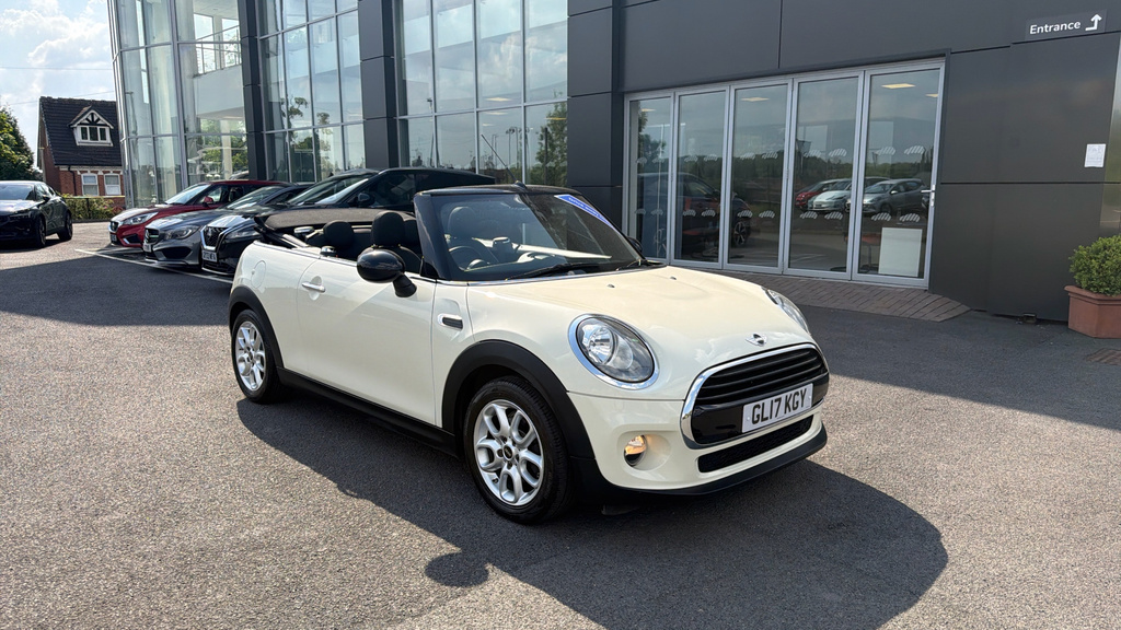 Mini Convertible 1.5 Cooper Pepper Pack White