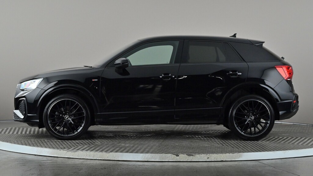 Audi Q2 35 Tfsi Black Edition DX71SDU Black #3