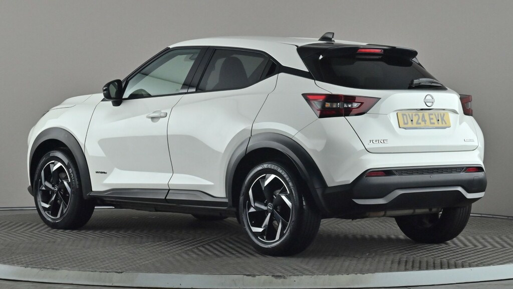 Nissan Juke 1.6 Hybrid N-connecta DV24EVK White #3
