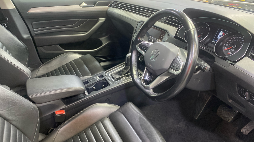 Volkswagen Passat 1.5 Tsi Evo Sel Dsg MA21XDM Black #4