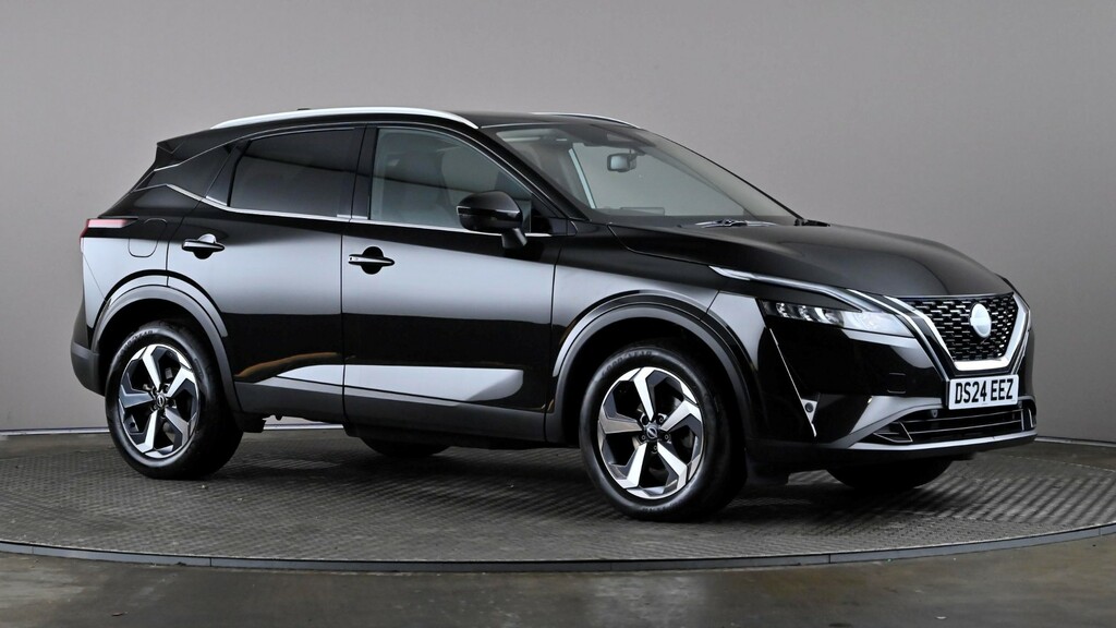 Nissan Qashqai 1.3 Dig-t Mh N-connecta Glass Roof Black