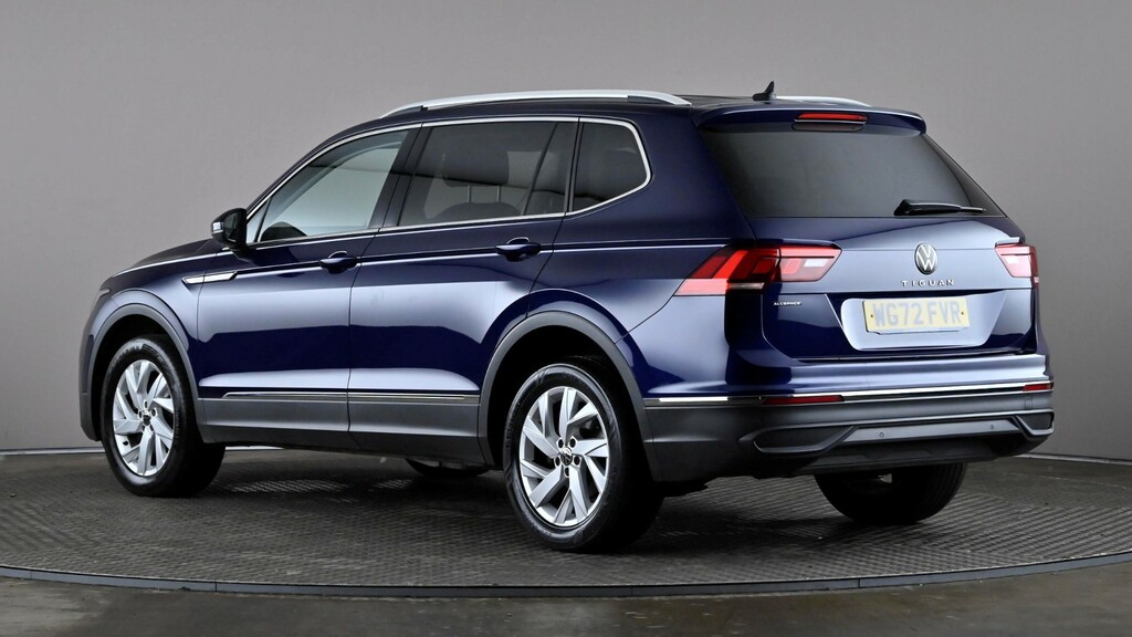Volkswagen Tiguan Allspace 1.5 Tsi Life Dsg 7 Seats WG72FVR Blue #4