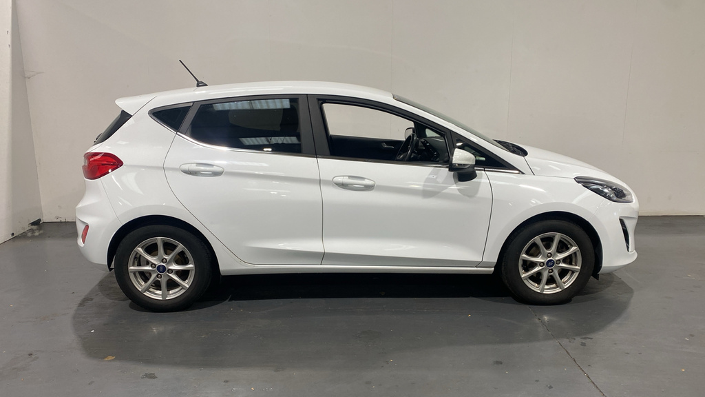 Ford Fiesta 1.1 Zetec Navigation BU68YHC White #2