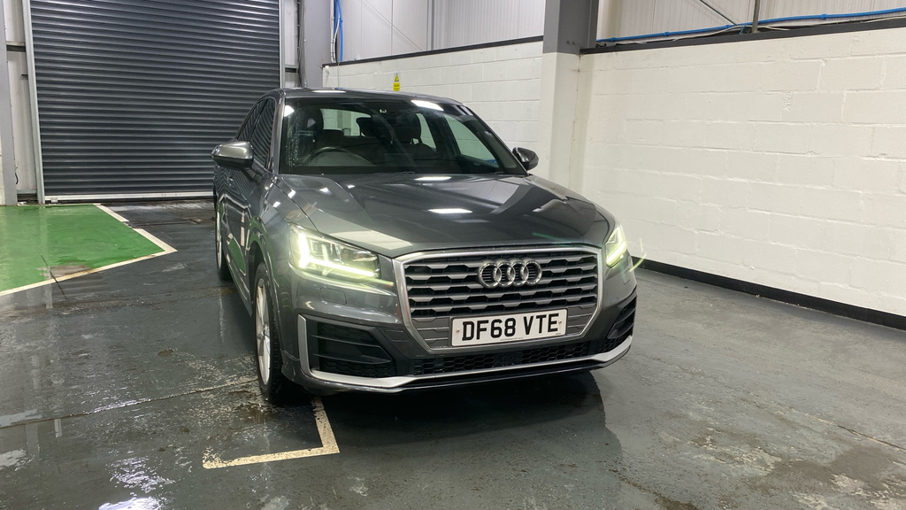 Audi Q2 35 Tfsi S Line DF68VTE Grey #2