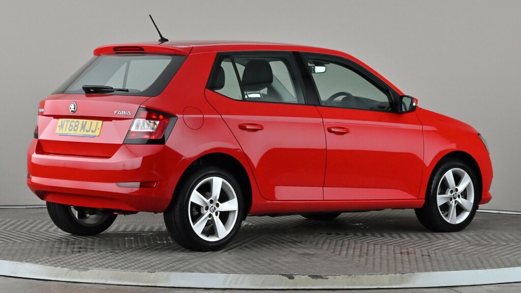 Skoda Fabia 1.0 Tsi Se L MT68MJJ Red #6