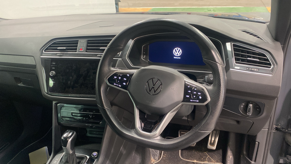 Volkswagen Tiguan 1.5 Tsi 150 R-line Dsg KV21BGU Grey #3