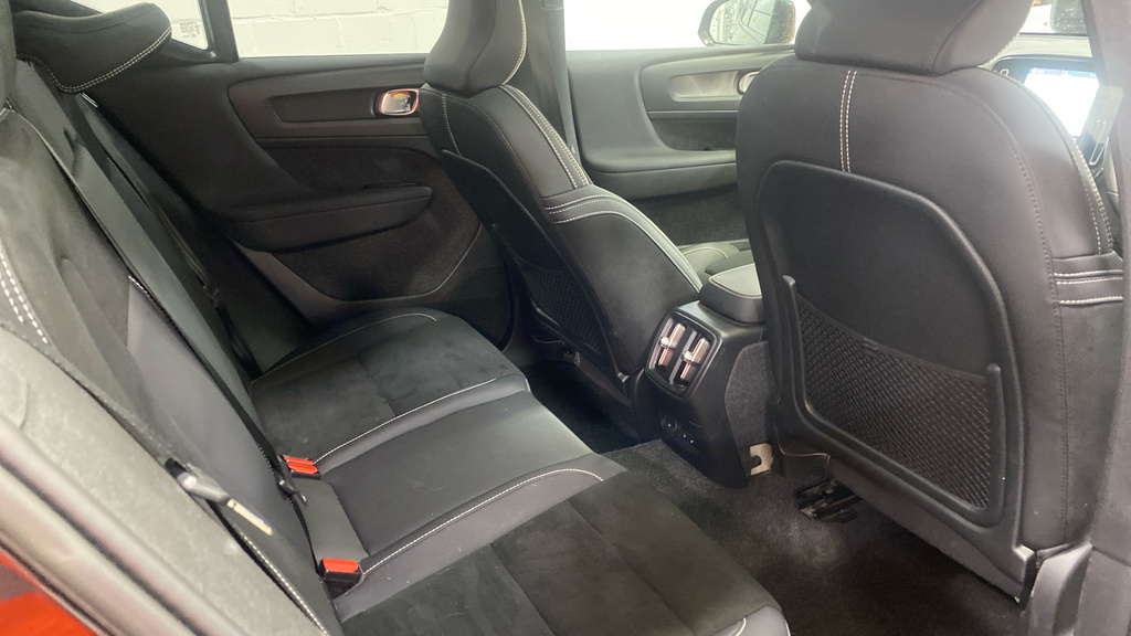 Volvo XC40 170Kw Recharge Ultimate 69Kwh GN23RSZ Black #5