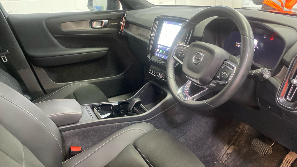 Volvo XC40 170Kw Recharge Ultimate 69Kwh GN23RSZ Black #4