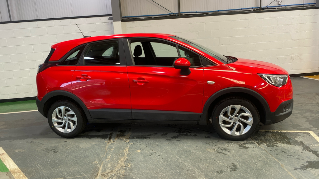 Vauxhall Crossland X 1.2T Ecotec 110 Se 6 Speed Ss CE19UOU Red #2
