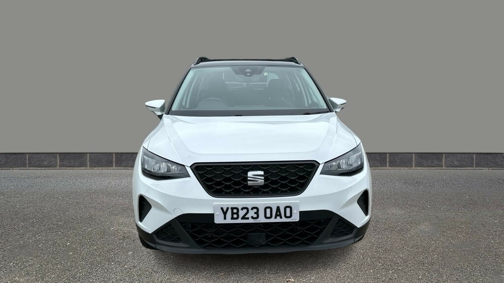 Seat Arona 1.0 Tsi Se YB23OAO White #2